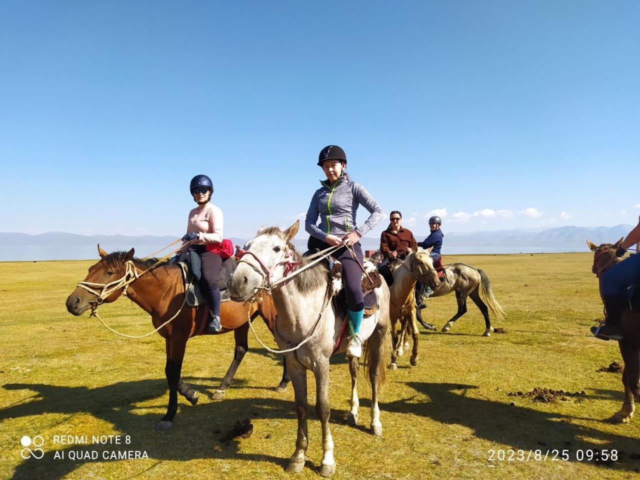 Zalkar Yurt Camp Otel Song-Kul Dış mekan fotoğraf